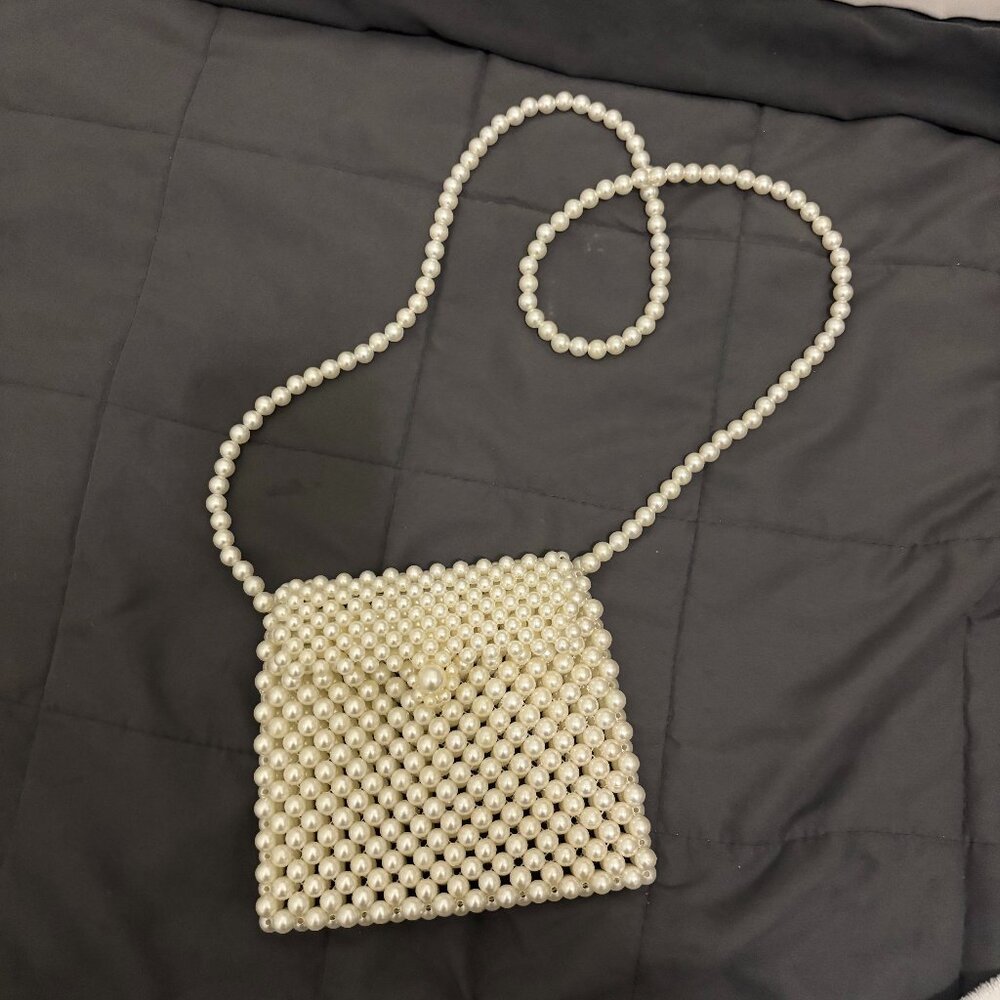 Pearl Crossbody Bag